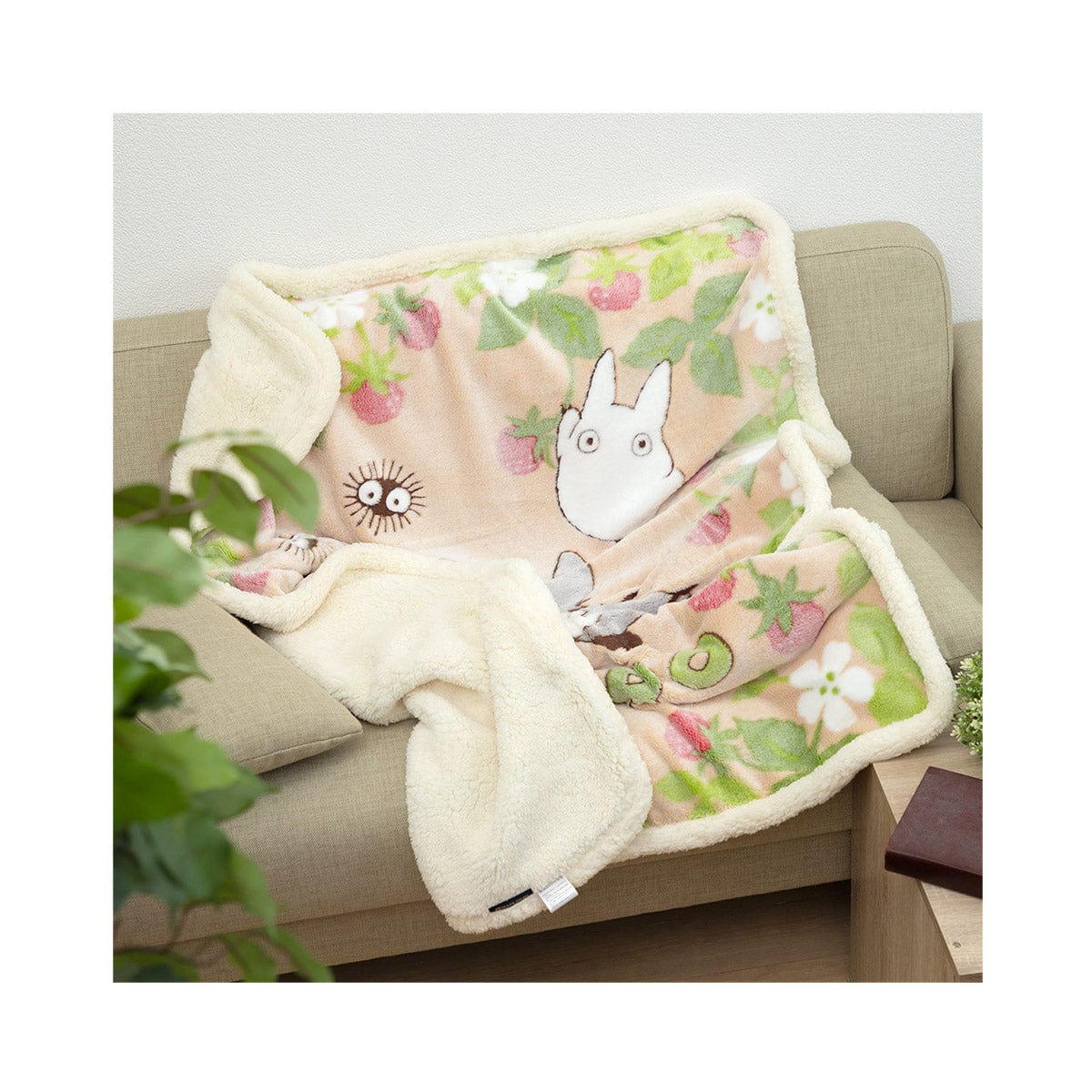 Ghibli Totoro Strawberry Half Blanket